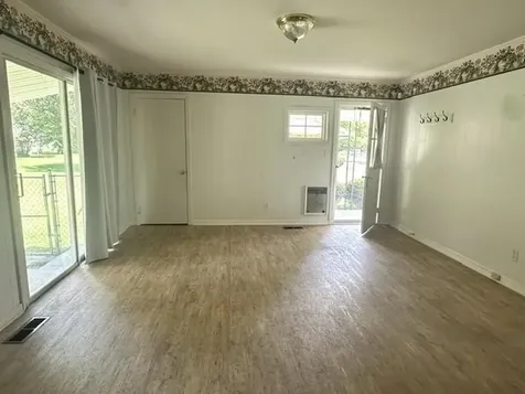 15 Pine Street Savannah TN 38372