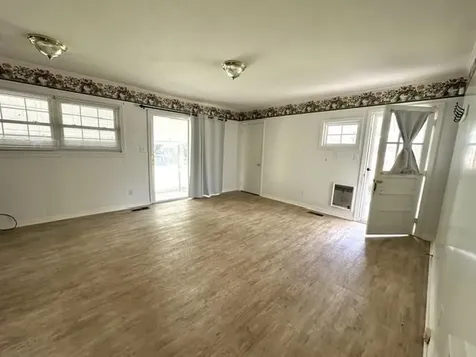 15 Pine Street Savannah TN 38372