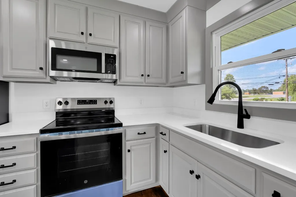 202 Lee Lane Shelbyville TN 37160