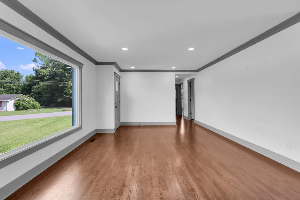 202 Lee Lane Shelbyville TN 37160
