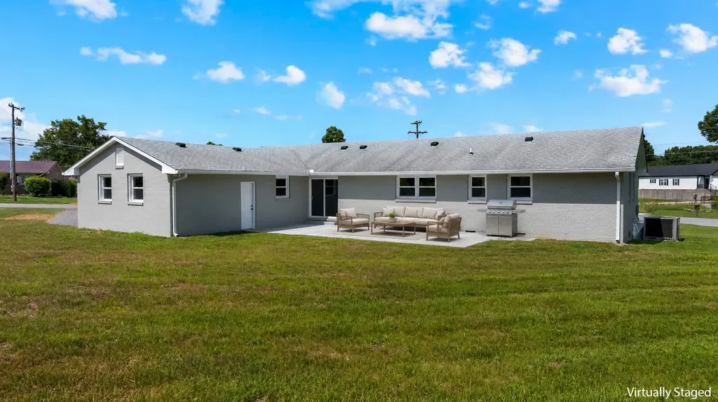 202 Lee Lane Shelbyville TN 37160