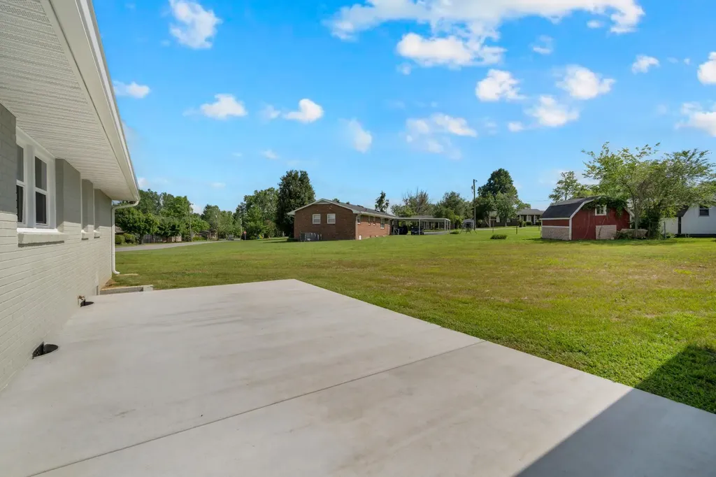 202 Lee Lane Shelbyville TN 37160