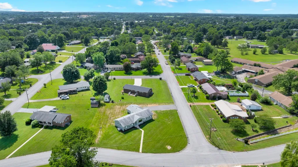 202 Lee Lane Shelbyville TN 37160