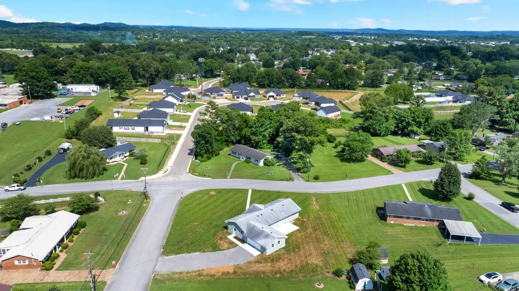 202 Lee Lane Shelbyville TN 37160