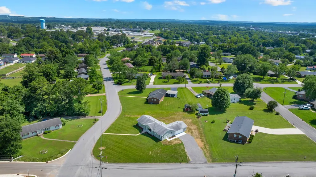 202 Lee Lane Shelbyville TN 37160