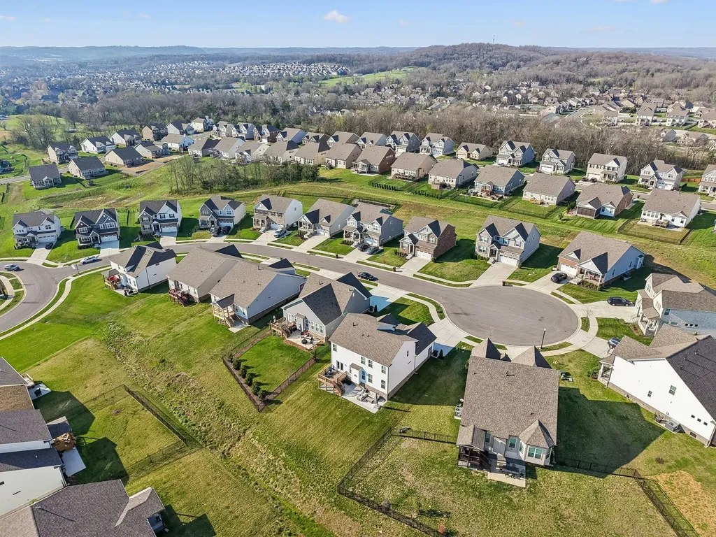 412 Jimmie Bell Drive Hendersonville TN 37075
