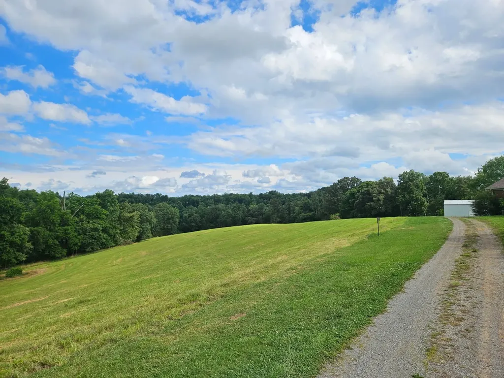 6931 Herbert Shannon Road Springfield TN 37172