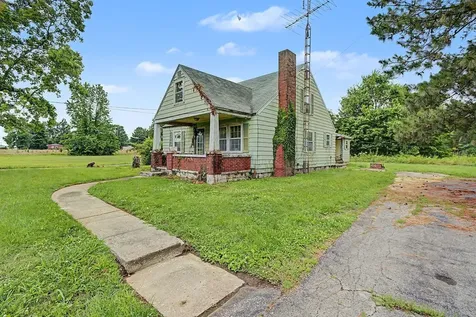 376 Ky 85, E Centertown KY 42328