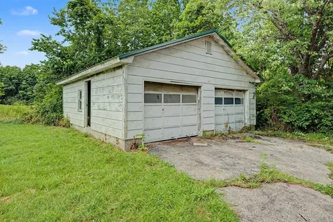 376 Ky 85, E Centertown KY 42328