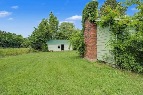 376 Ky 85, E Centertown KY 42328