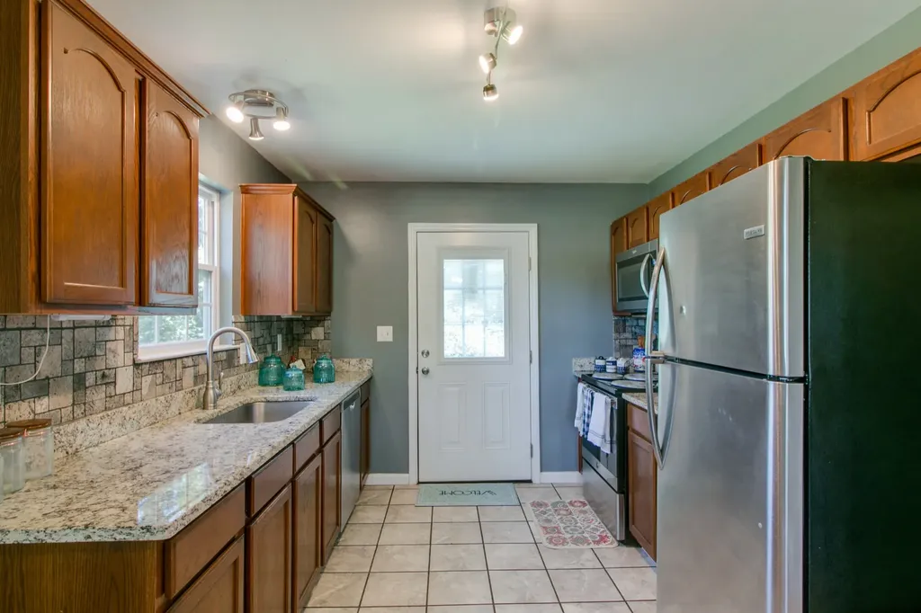 114 Lockhart Street Dickson TN 37055