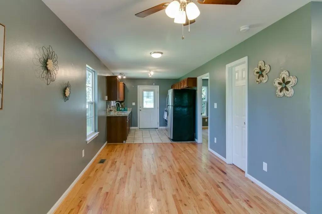 114 Lockhart Street Dickson TN 37055