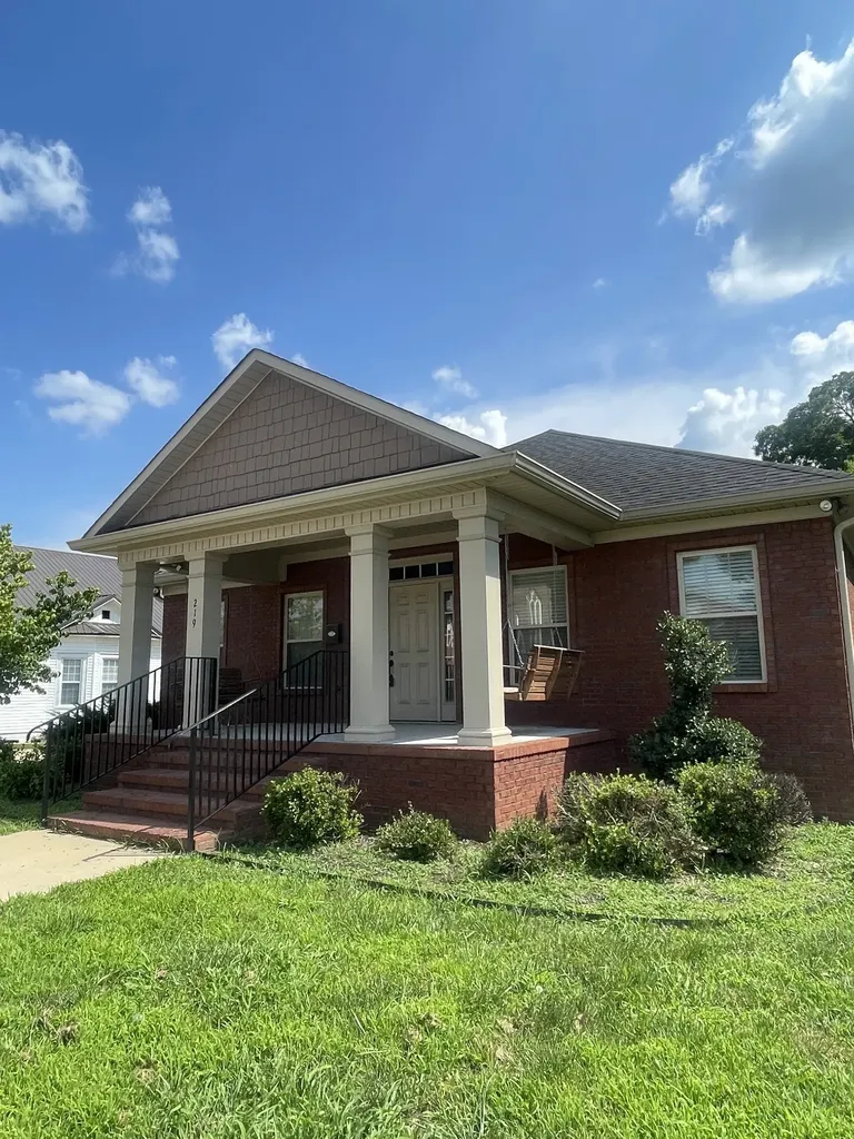 219 Waterloo Street Lawrenceburg TN 38464