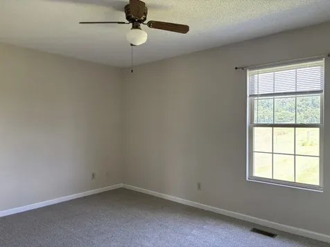 136 Hunt Hollow Drive Estill Springs TN 37330