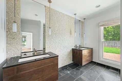 1605 Ardenwood Court Nashville TN 37215