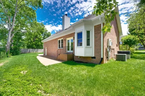 1605 Ardenwood Court Nashville TN 37215