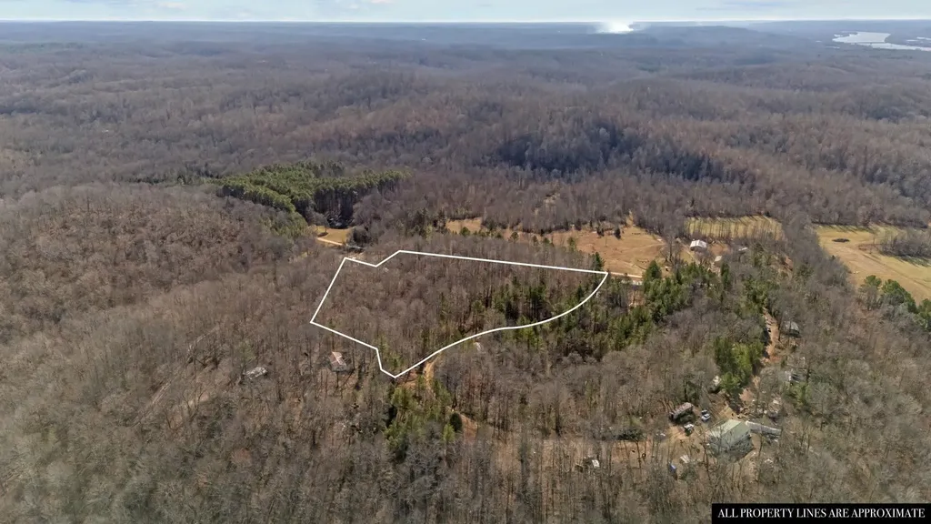 0 Roberts Creek Road Waverly TN 37185