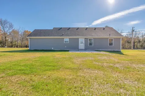 1543 Paynes Church Road Winchester TN 37398