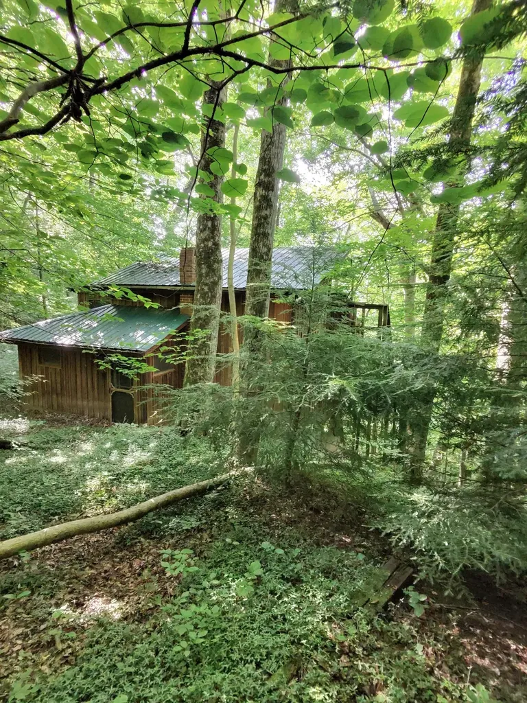 2450 Ponder Road Smithville TN 37166