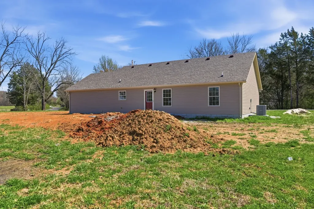 1605 Paynes Church Road Winchester TN 37398