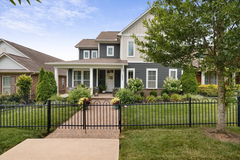 1531 Drakes Creek Road Hendersonville TN 37075