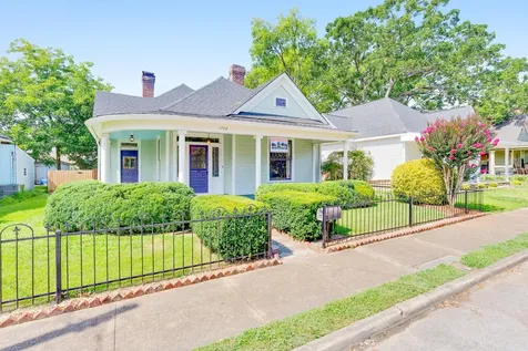 1708 Chamberlain Avenue Chattanooga TN 37404