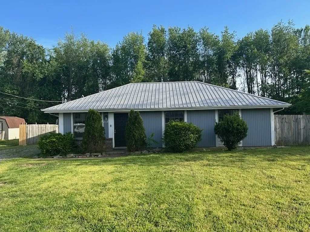 212 State Line Road Clarksville TN 37042
