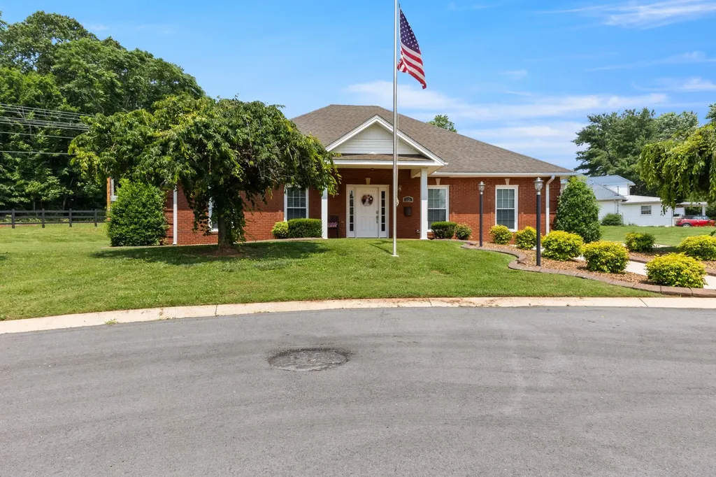 342 Chase Circle Winchester TN 37398
