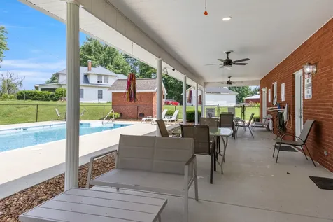 342 Chase Circle Winchester TN 37398