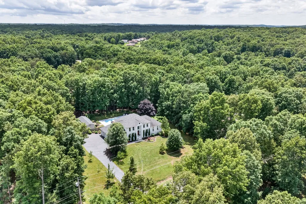 307 Laurel Circle Crossville TN 38555