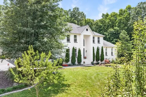 307 Laurel Circle Crossville TN 38555