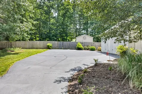 307 Laurel Circle Crossville TN 38555