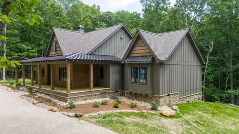 35 Lake Louisa Loop Monteagle TN 37356