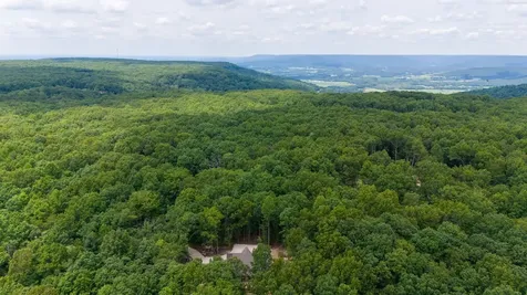35 Lake Louisa Loop Monteagle TN 37356