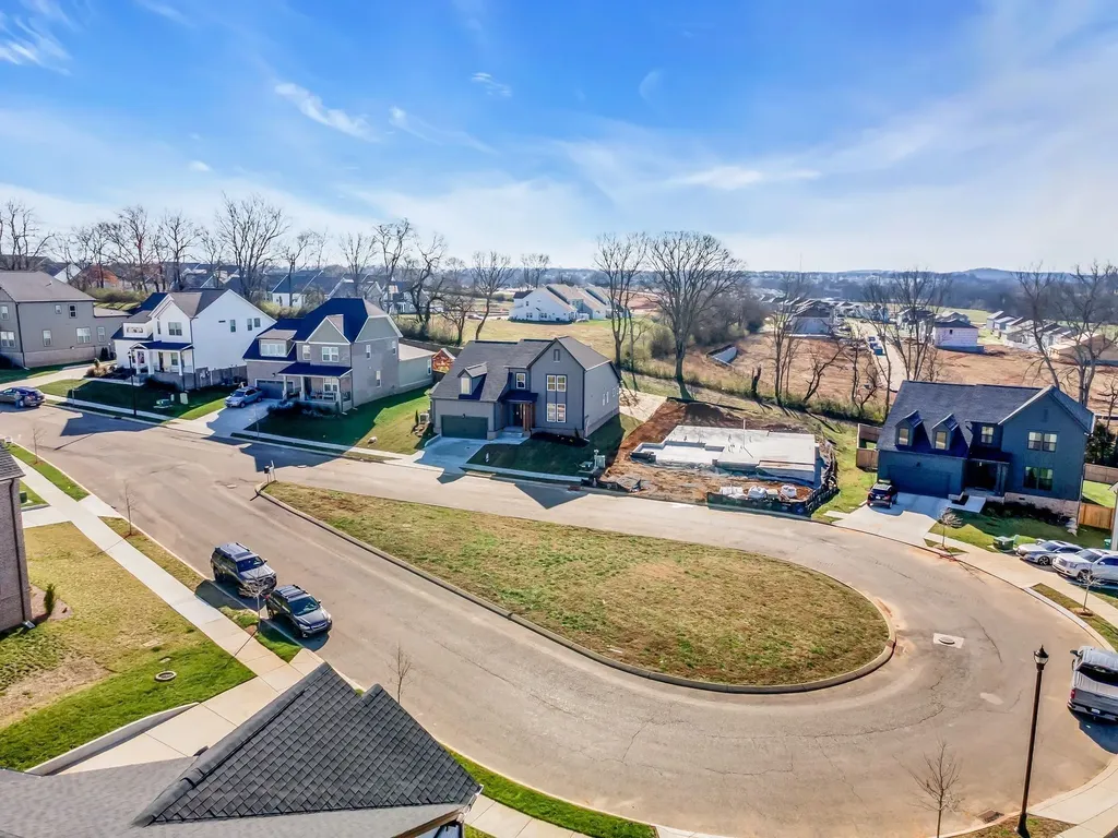 207 Phillips Bend Spring Hill TN 37174