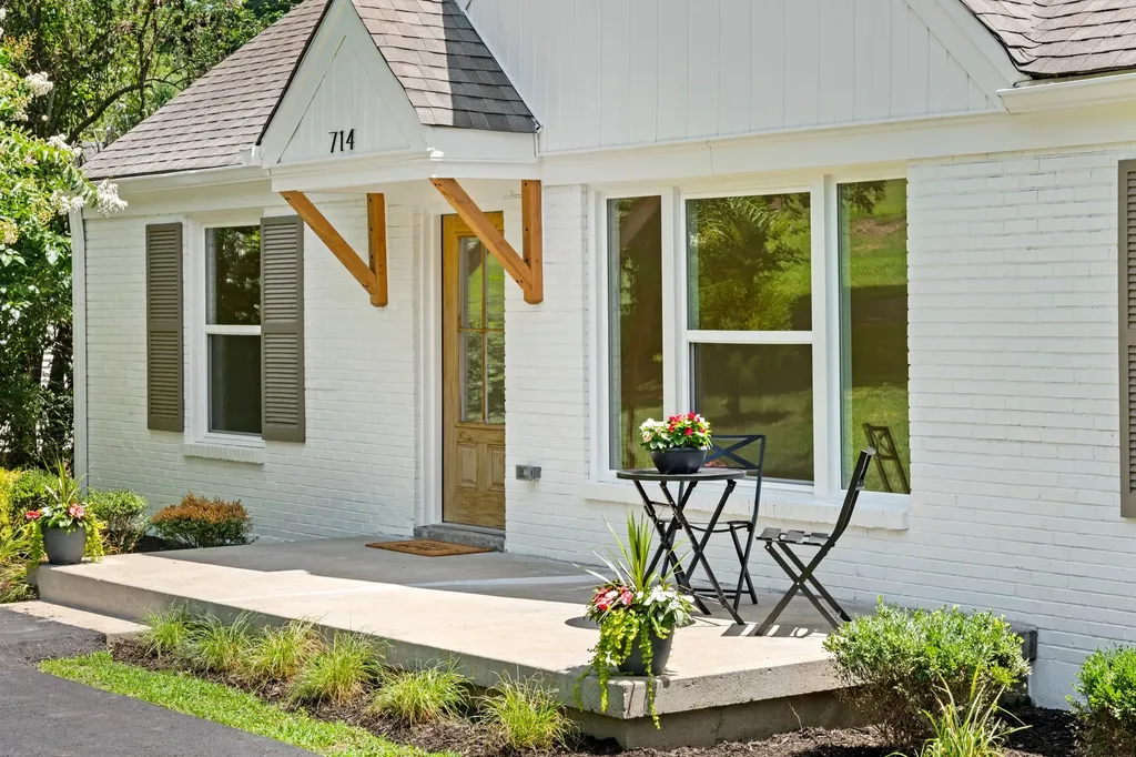 714 Greymont Drive Nashville TN 37217