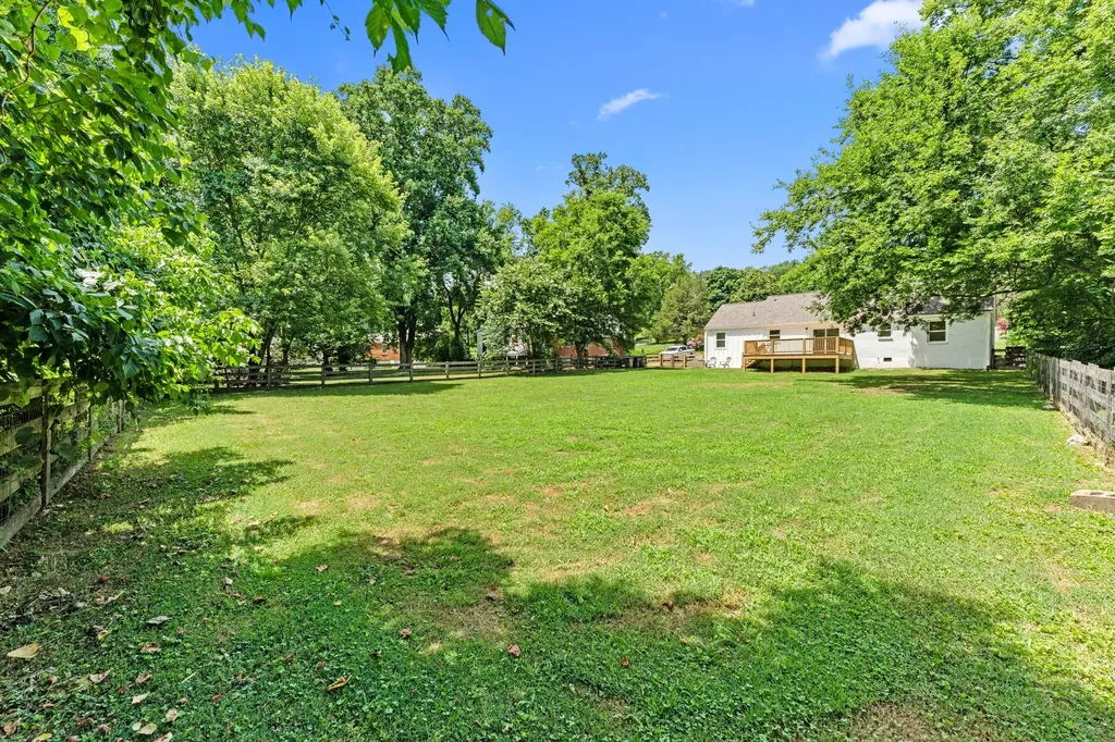 714 Greymont Drive Nashville TN 37217