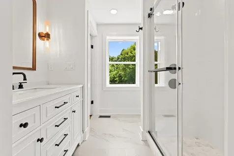 714 Greymont Drive Nashville TN 37217