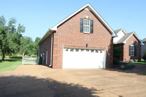 332 Hazeltine Drive Gallatin TN 37066