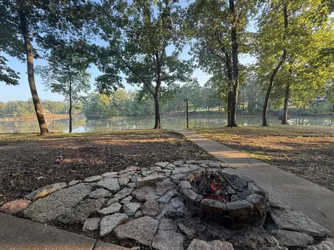 261 Lakeview Drive Bath Springs TN 38311