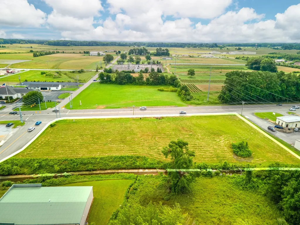 2855 Huntsville Highway Fayetteville TN 37334