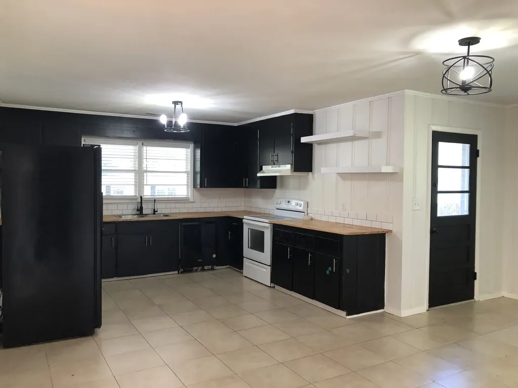 1102 N High Street Winchester TN 37398