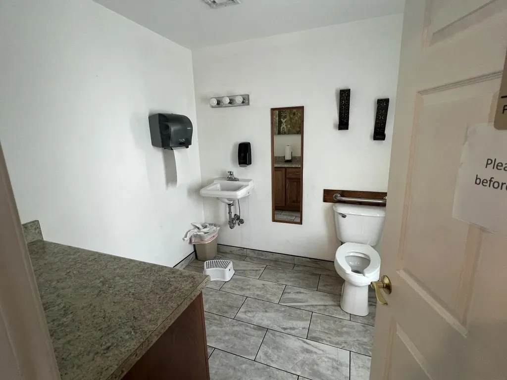 211 Dunbar Cave Road, W Clarksville TN 37043