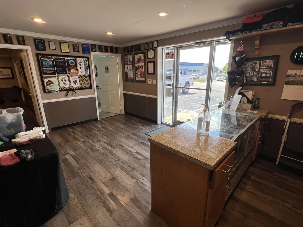 211 Dunbar Cave Road, W Clarksville TN 37043