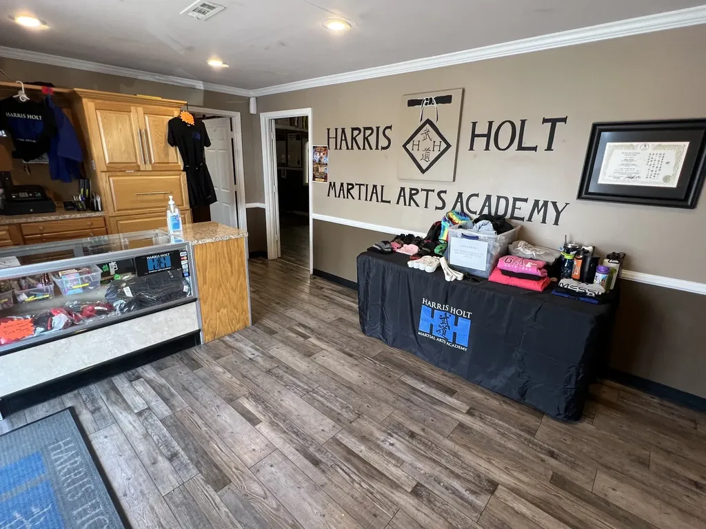 211 Dunbar Cave Road, W Clarksville TN 37043