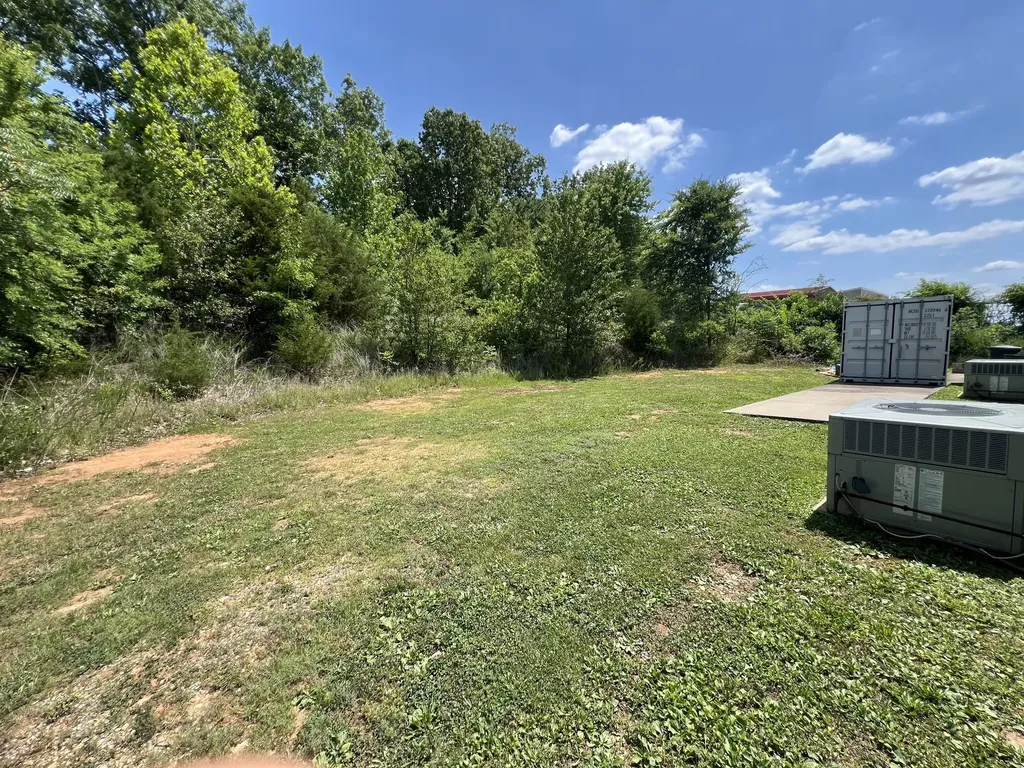 211 Dunbar Cave Road, W Clarksville TN 37043