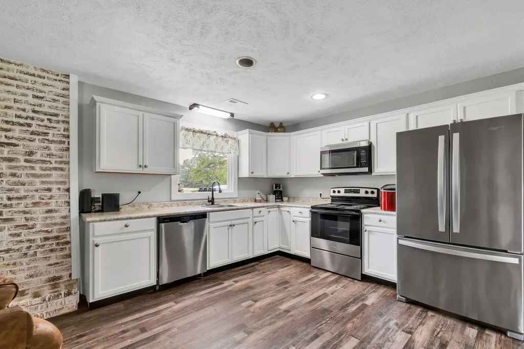 4358 New Manchester Highway Tullahoma TN 37388