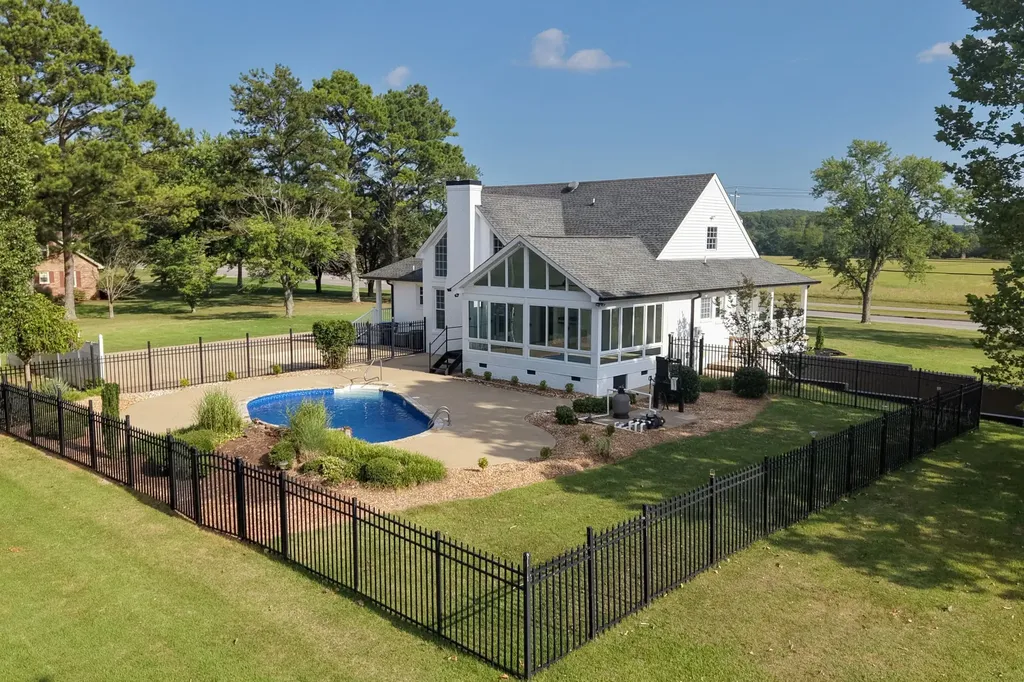 754 Veterans Parkway Murfreesboro TN 37128