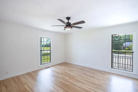 754 Veterans Parkway Murfreesboro TN 37128