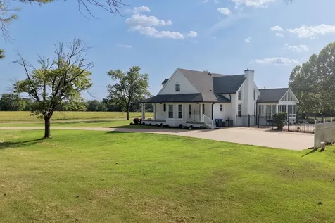 754 Veterans Parkway Murfreesboro TN 37128